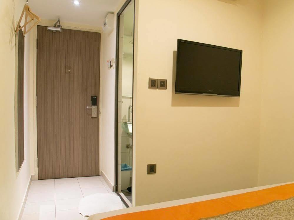 Oyo Rooms Maharajalela Monorail Station กัวลาลัมเปอร์ ภายนอก รูปภาพ